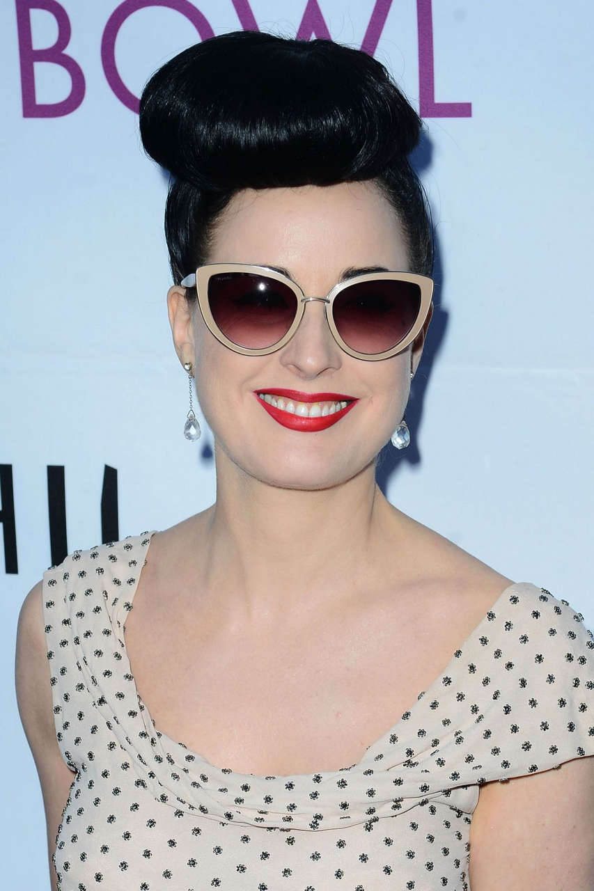 Dita Von Teese 2014 Hollywood Bowl Opening Might Hall Fame Inductions