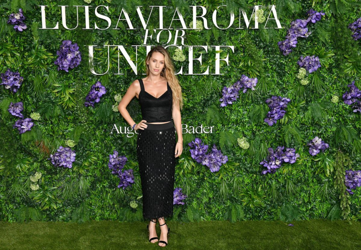 Dylan Penn Luisaviaroma For Unicef Party St Barths