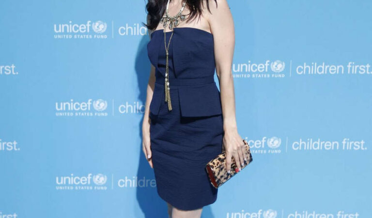 Eliza Dushku Unicef Childrens Champion Award Dinner Boston (9 photos)