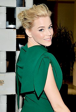 Elizabeth Banks Hammer Museums 12th Annual
