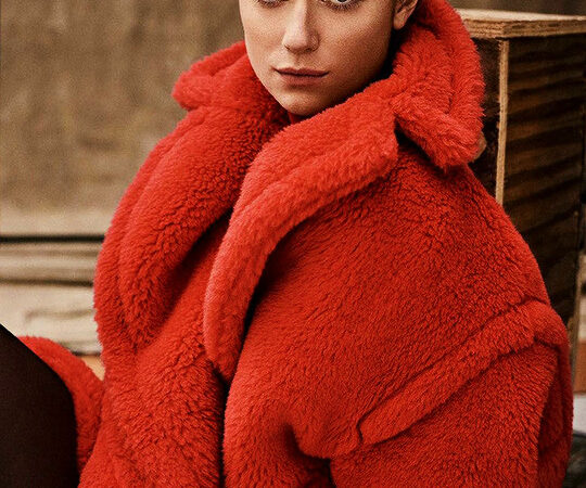 Elizabeth Debicki For Harpers Bazaar Australia (7 photos)