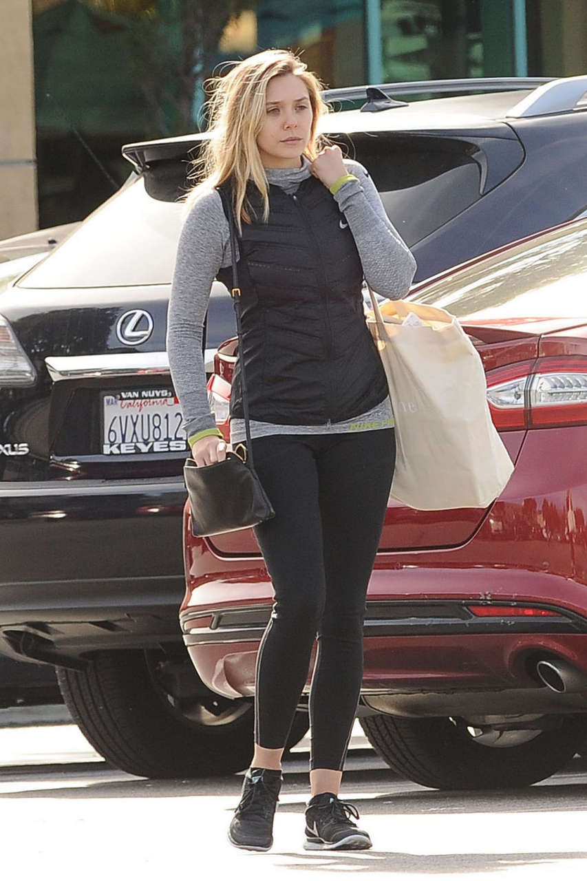 Elizabeth Olsen Leaves Gelsons Market Los Angeles