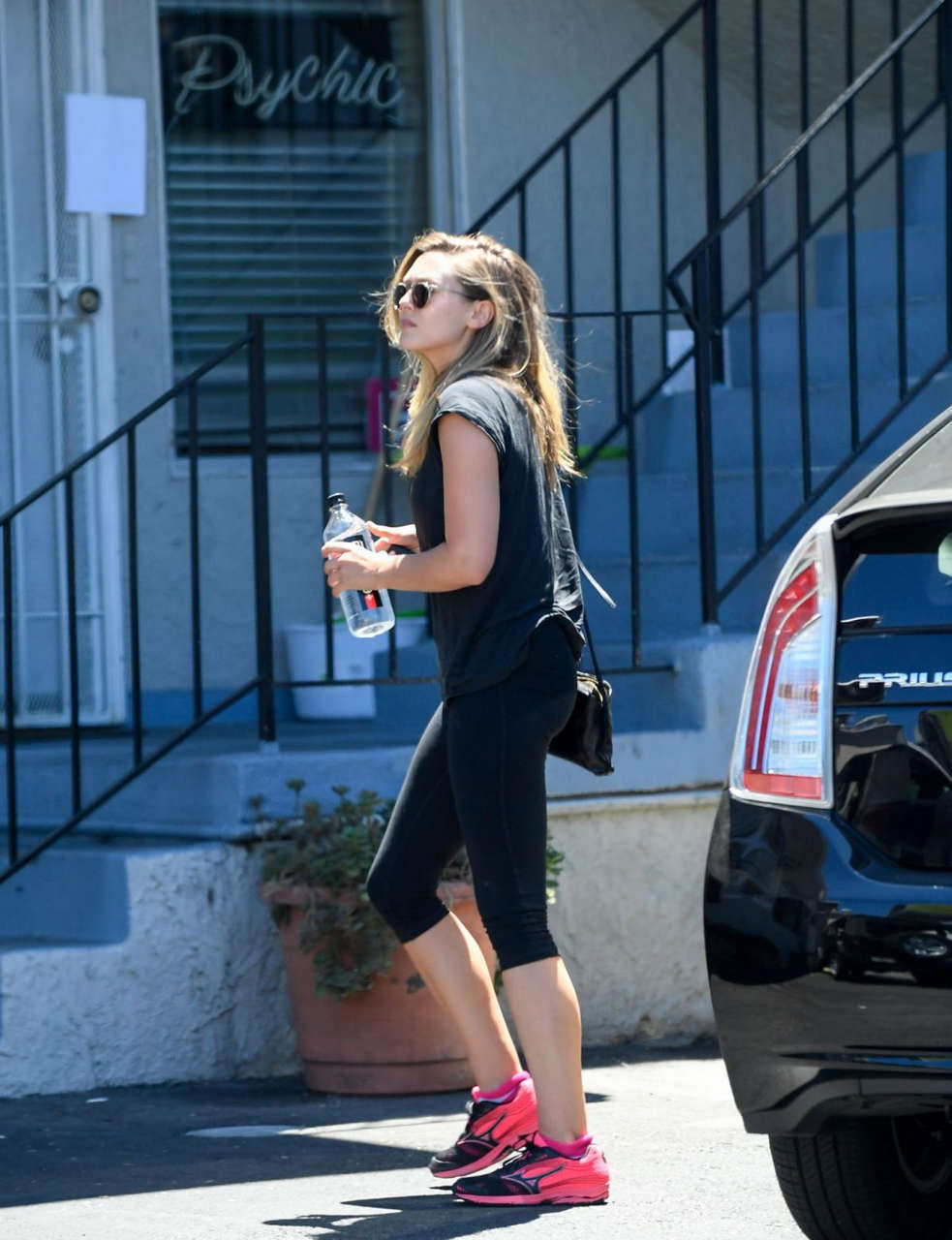 Elizabeth Olsen Out About Los Angeles