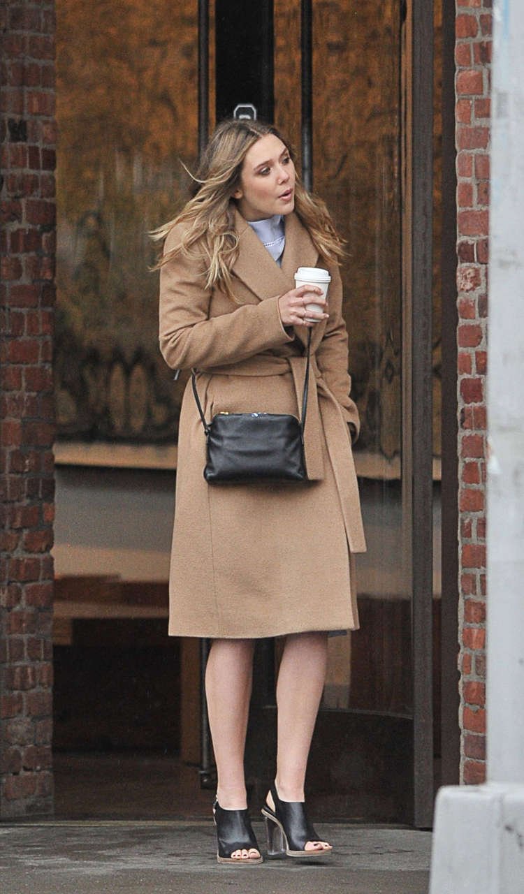 Elizabeth Olsen Out New York