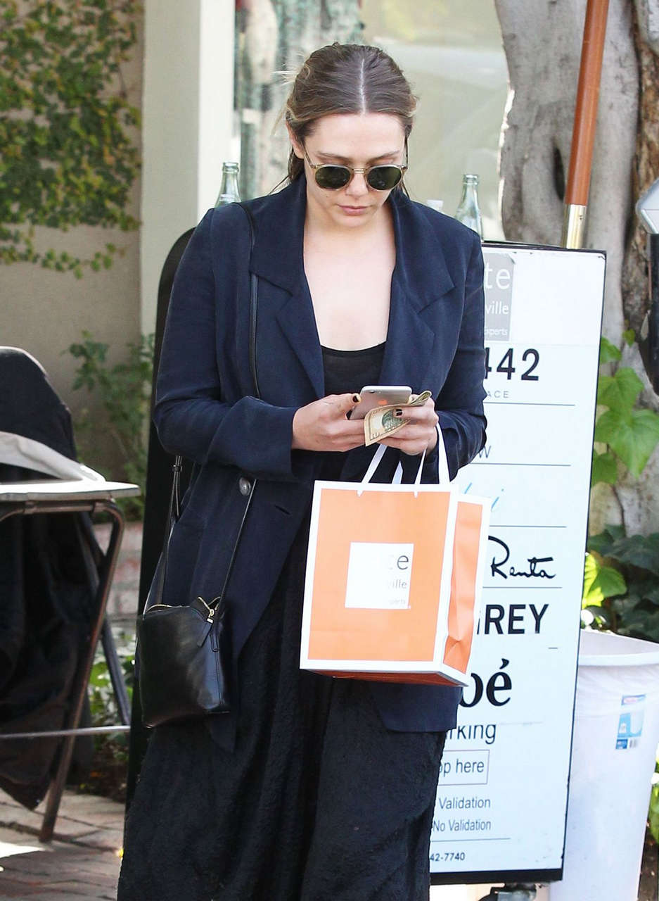 Elizabeth Olsen Out Shoppin Los Angeles