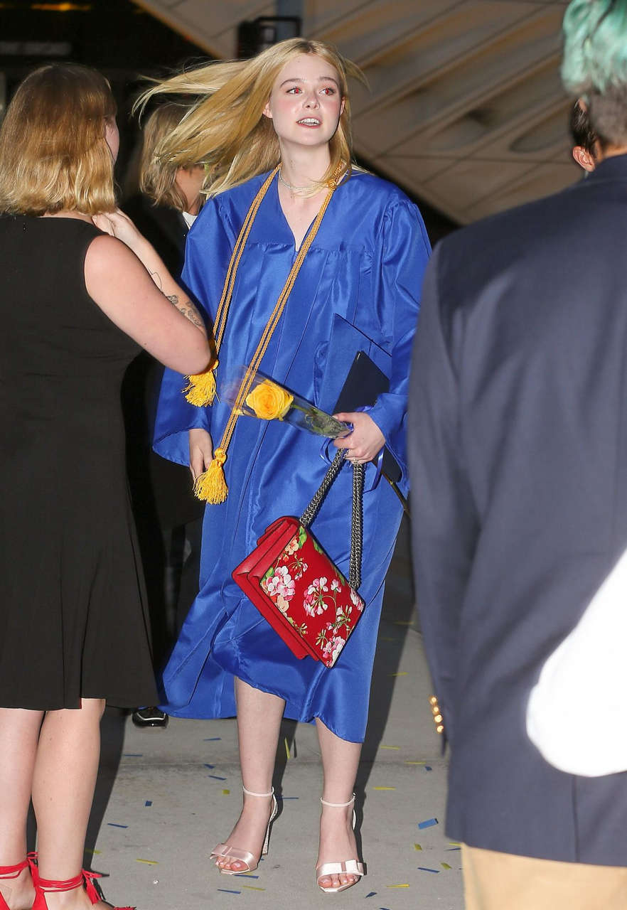 Elle Dakota Fanning Walt Disney Concert Hall For Elles Graduation Los Angeles