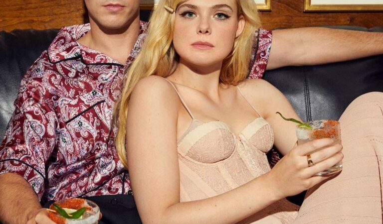 Elle Fanning For Entertainment Weekly January (7 photos)