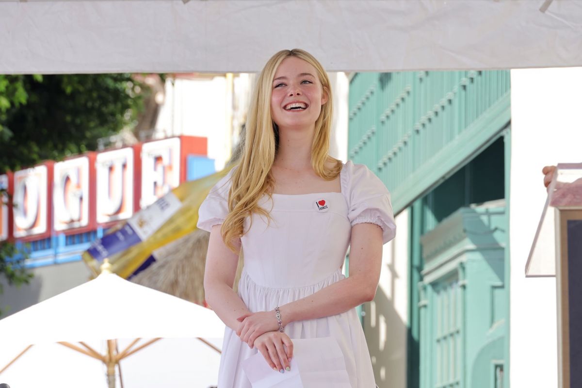 Elle Fanning Francis Ford Coppola Hollywood Walk Of Fame Star Ceremony