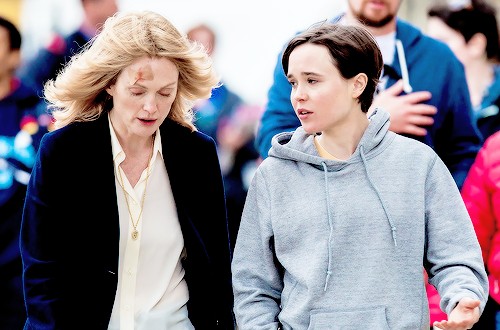 Ellen Page And Julianne Moore Filming Scenes