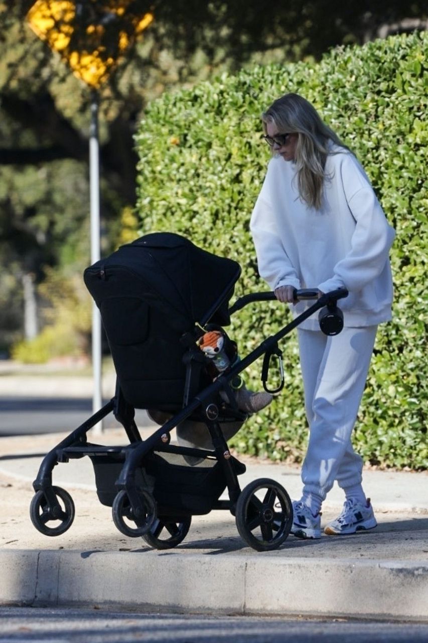 Elsa Hosk Out With Her Daughter Pasadena