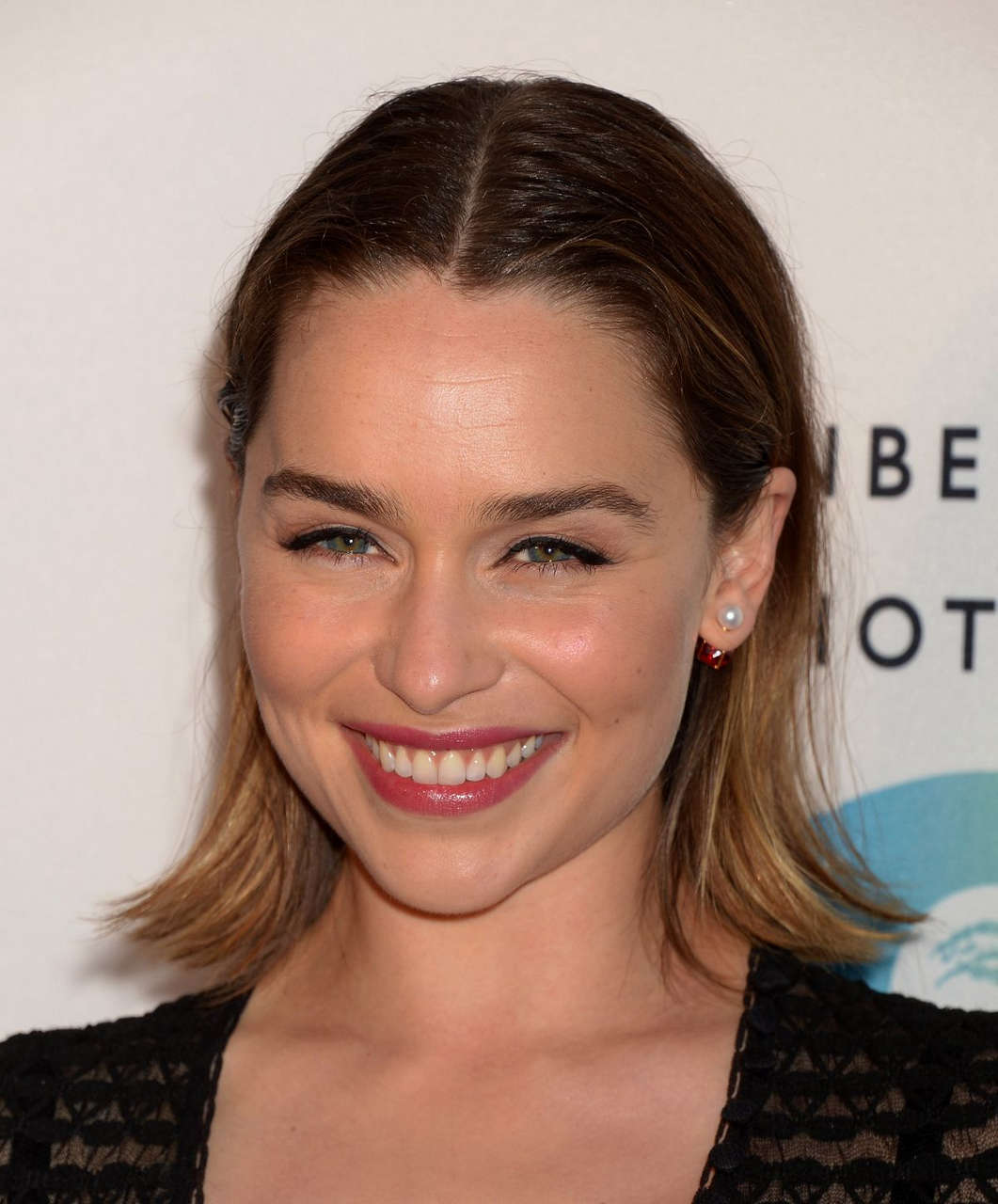 Emilia Clarke Annenberg Space For Photography Presents Refugee Century City