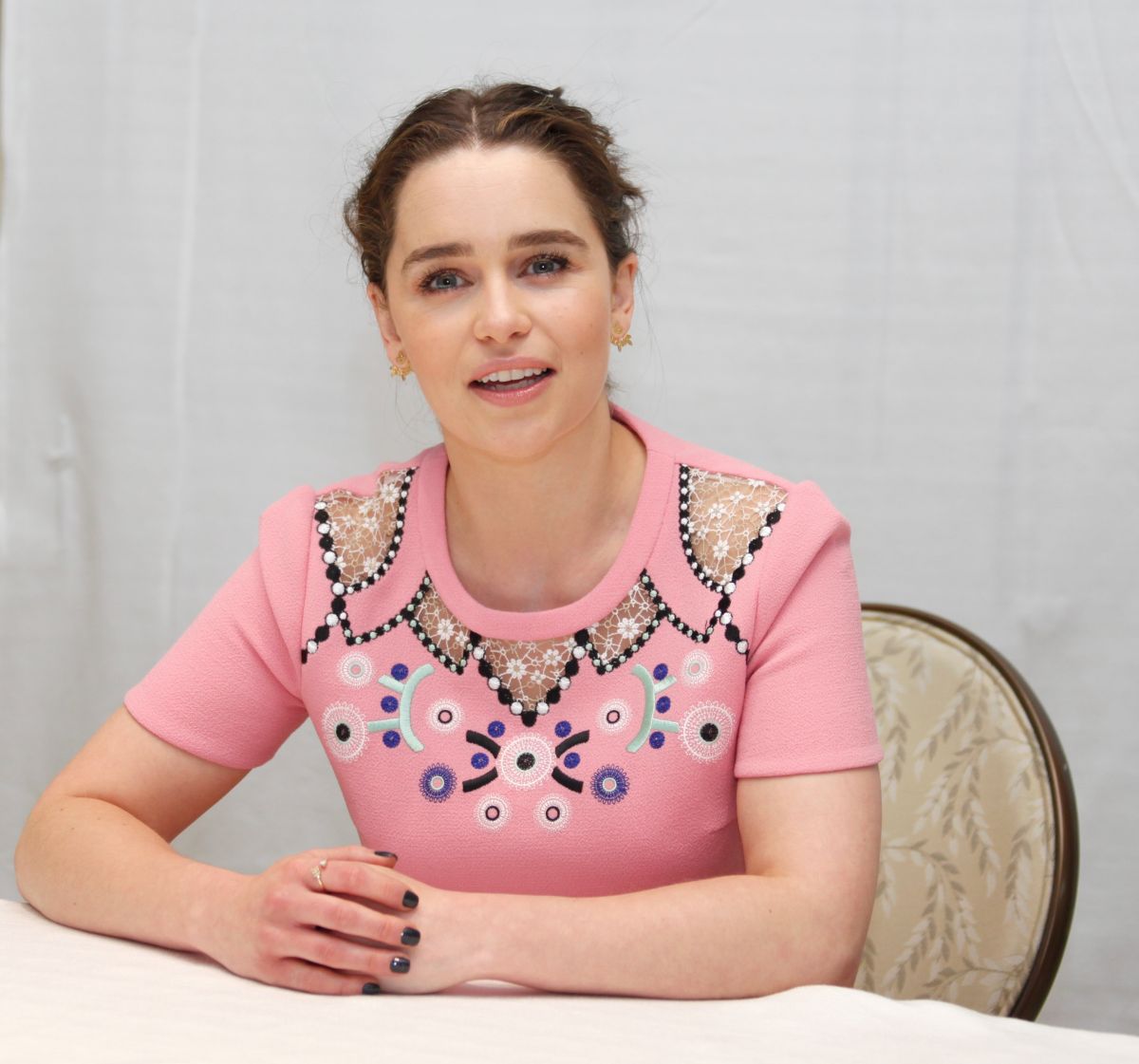 Emilia Clarke Game Of Thrones Season 6 Photocall Los Angeles