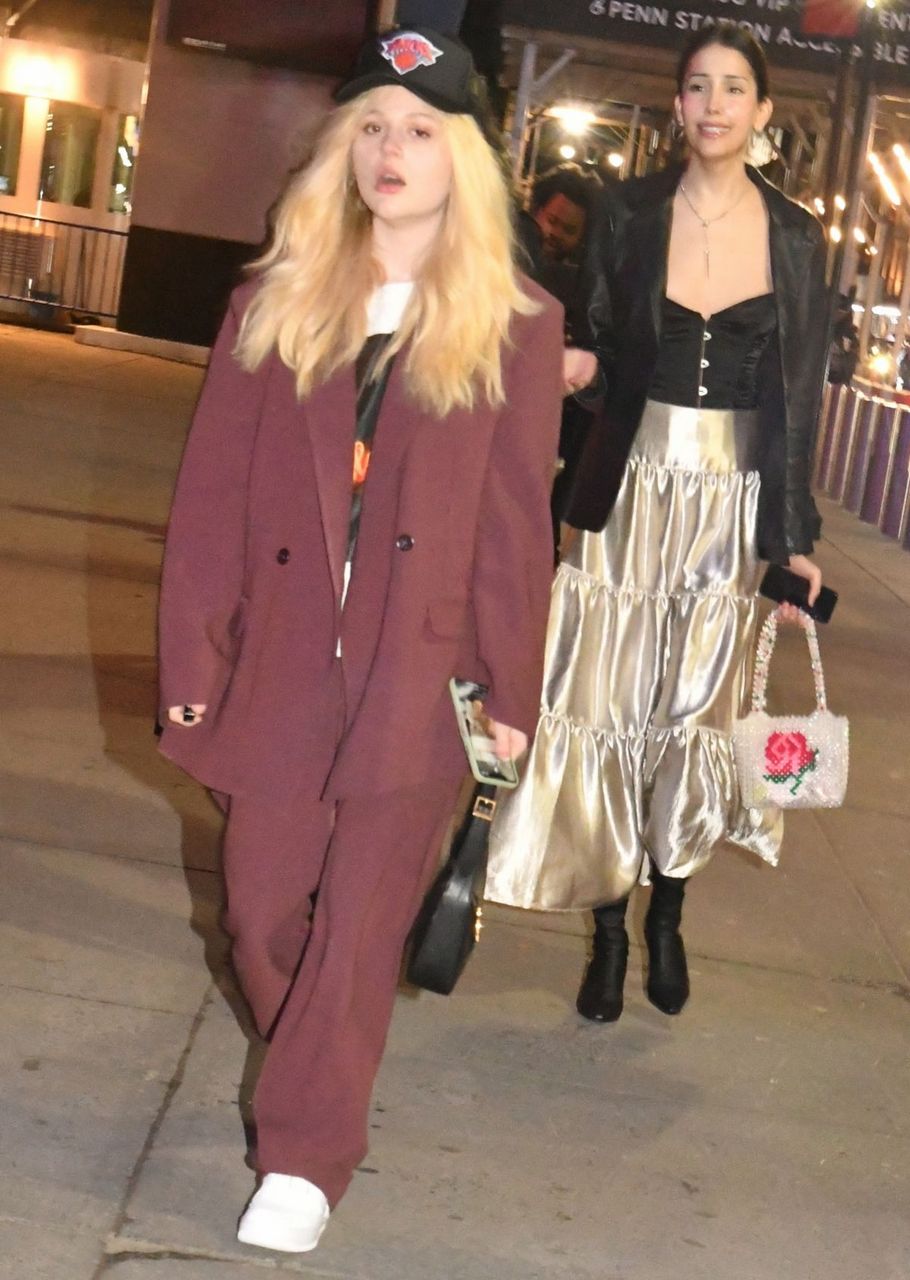 Emily Alyn Lind And Zion Moreno Arrives Knicks Game New York