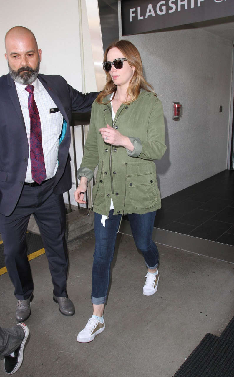 Emily Blunt Lax Airport Los Angeles