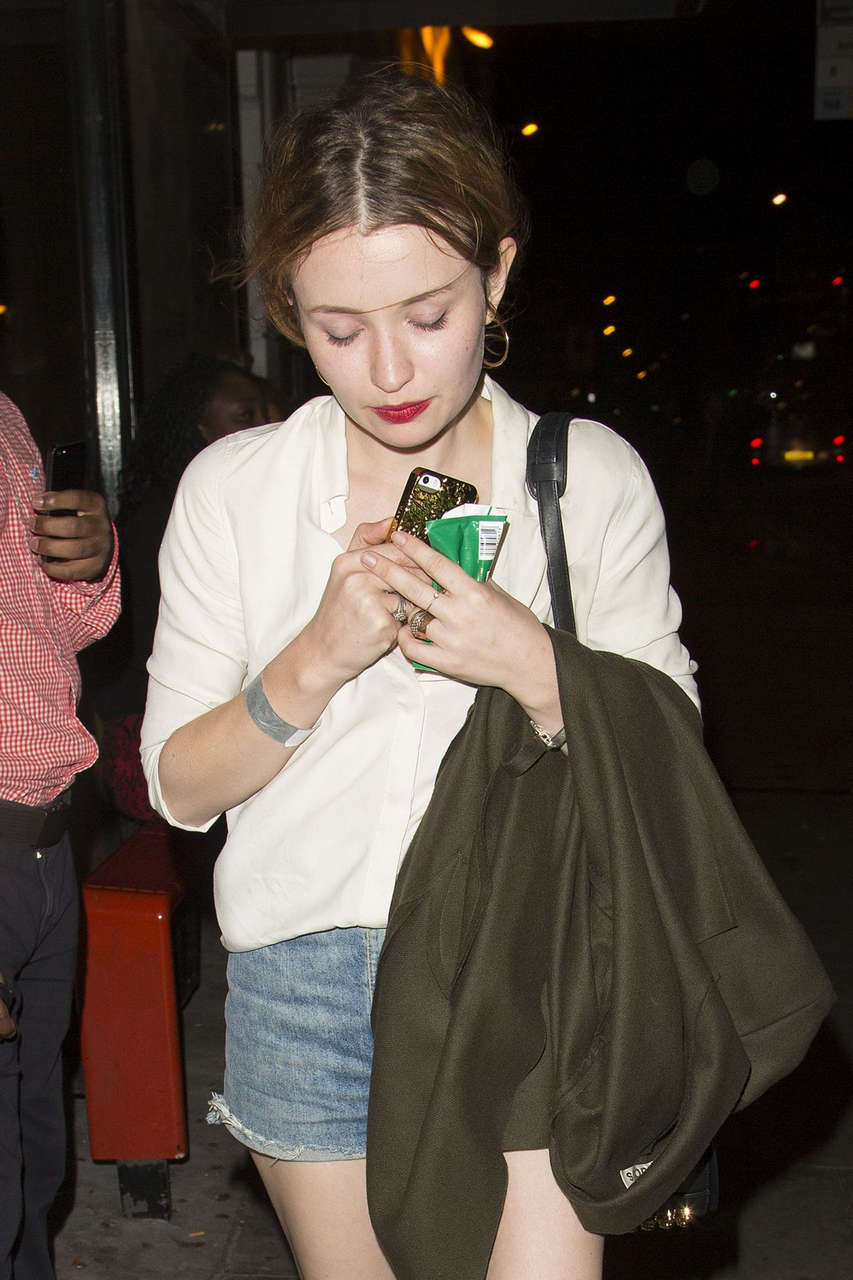 Emily Browning Arrives Nick Grimshaws Birthday Party London
