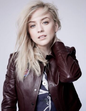 Emily Kinney Photographed By Frank Terry For