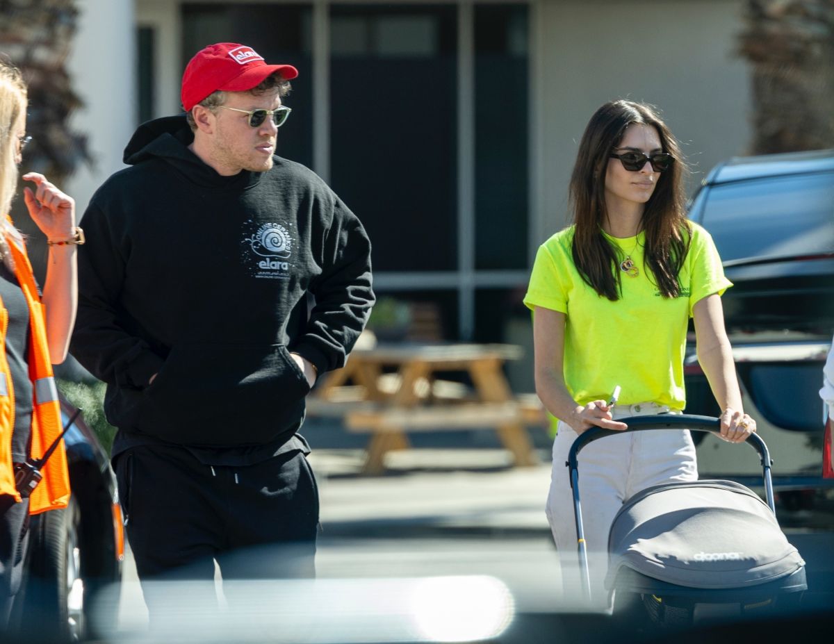 Emily Ratajkowski And Sebastian Bear Mcclard Out With Her Baby Los Angeles