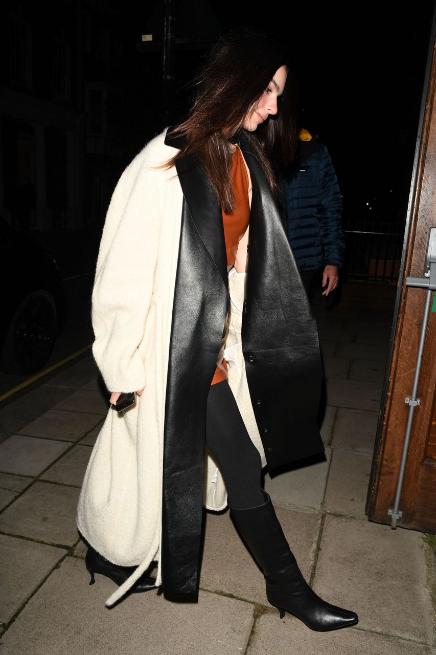 Emily Ratajkowski Out Dinner London