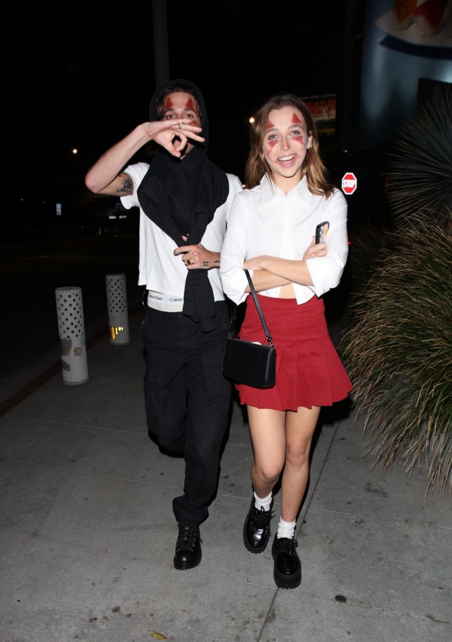 Emma Chamberlaine Leaves Kendall Jenner S Halloween Party West Hollywood