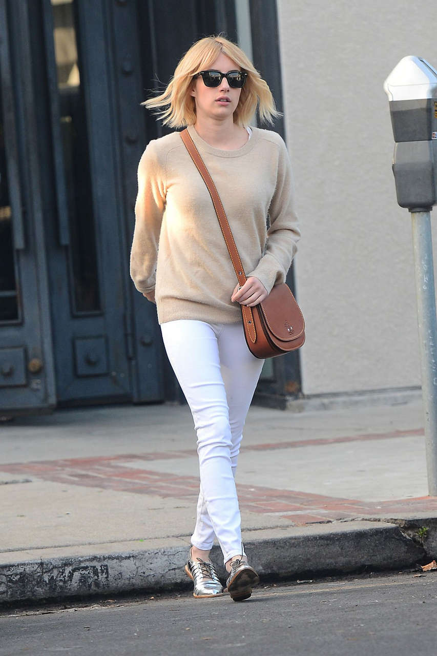 Emma Roberts Gets New Color Hair Cut Nine Zero One Salon West Hollywood