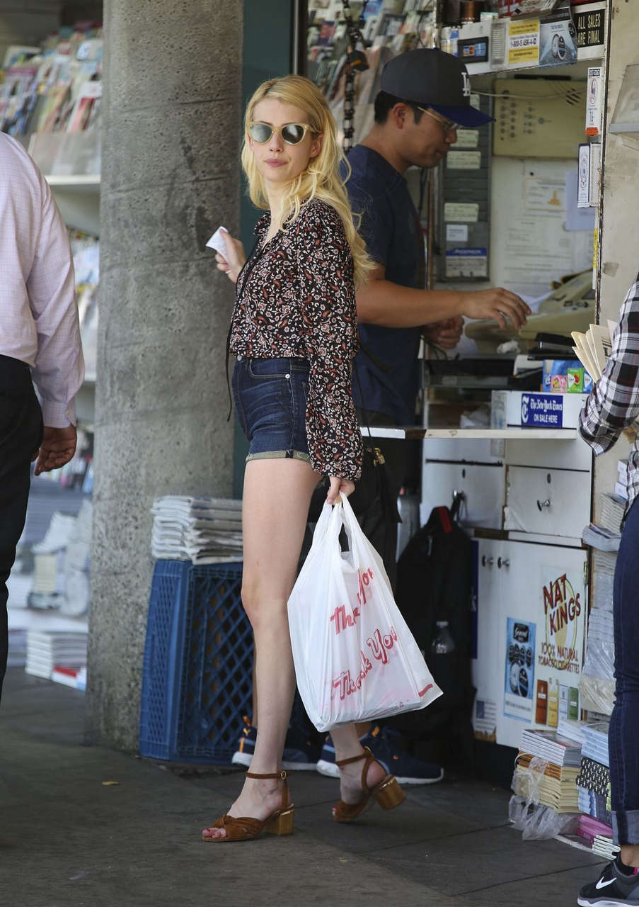 Emma Roberts Shorts Out About Los Angeles