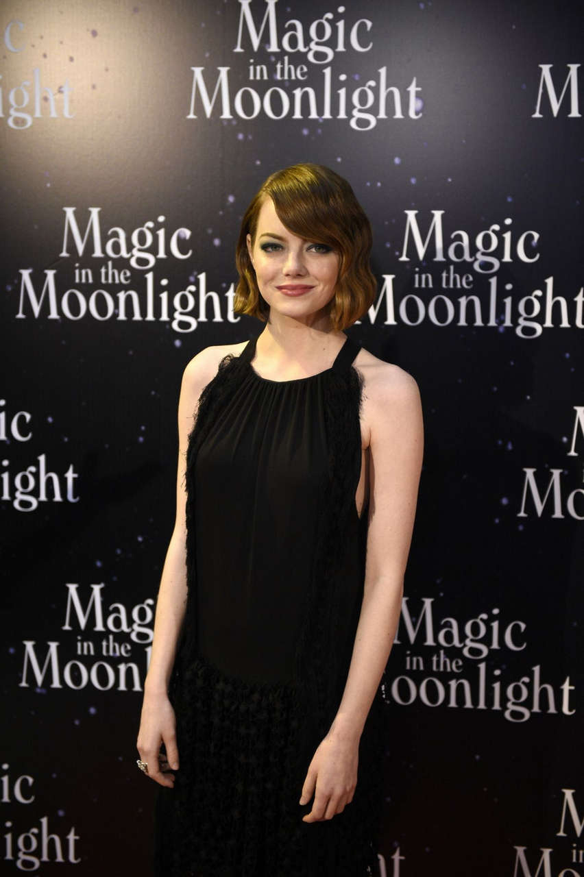 Emma Stone Magic Moonlight Premiere Paris