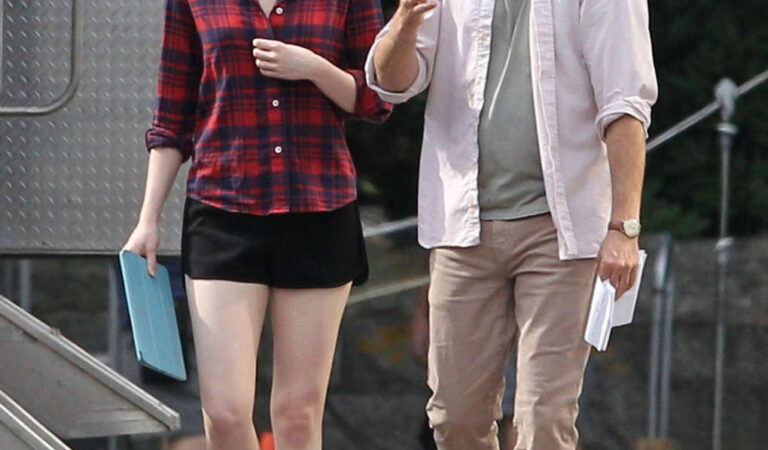 Emma Stone Set New Woody Allens Movie Newport (6 photos)
