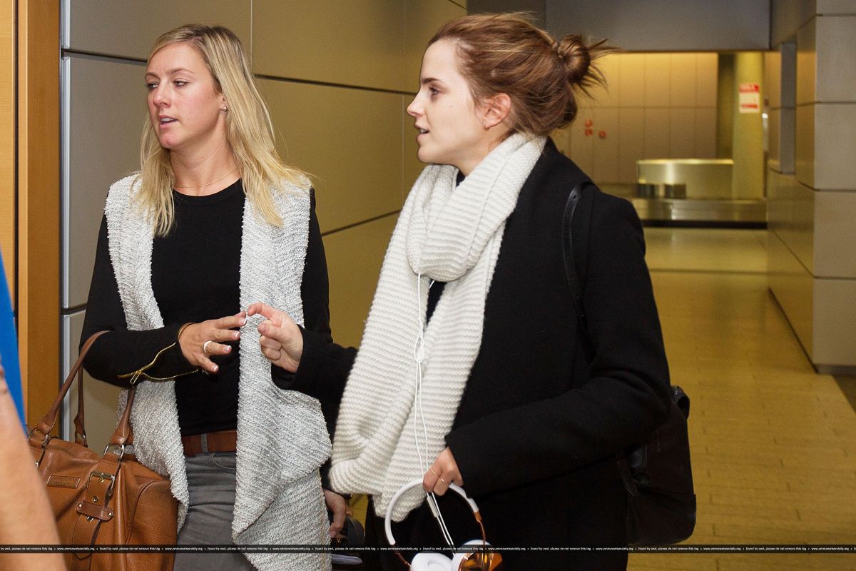 Emma Watson Ankunft Findel Airport Luxembourg