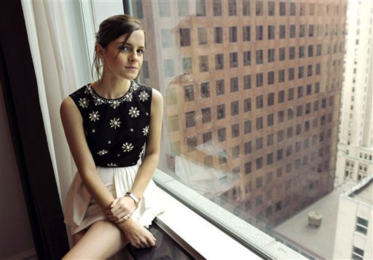 Emma Watson Chris Pizzello Photoshoot Toronto Film Fest (9 photos)