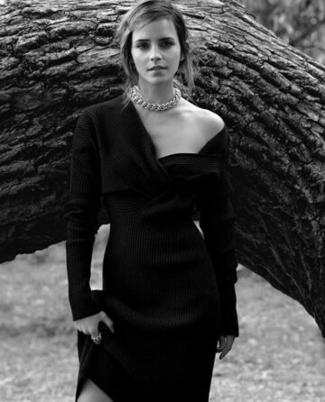 Emma Watson Gorgeous And Classy In Black Hot