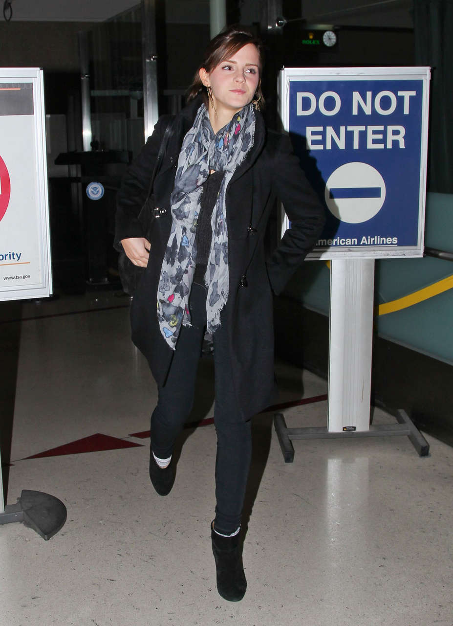 Emma Watson Lax Airport