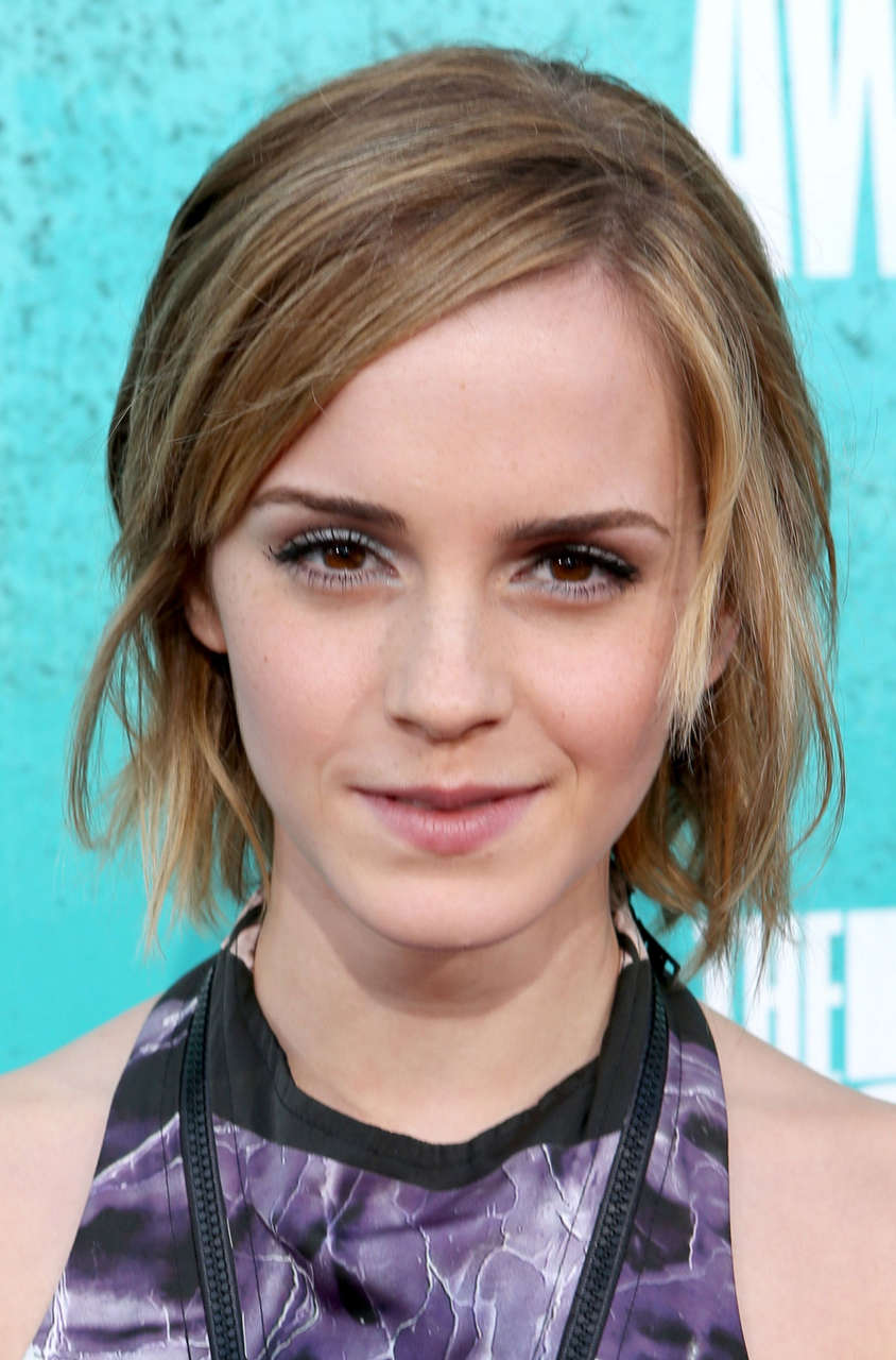 Emma Watson Mtv Movie Awards 2012 Universal Studios Los Angeles