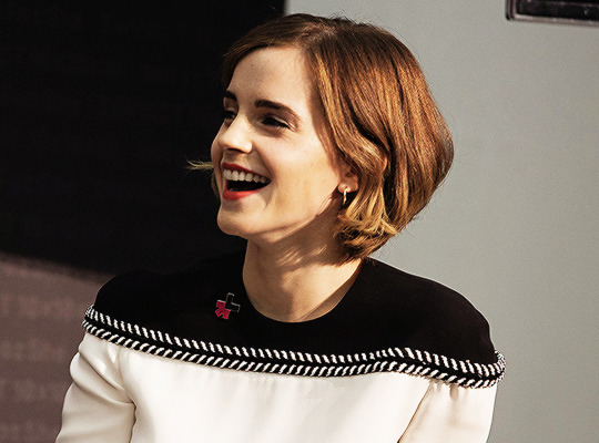 Emwatson Daily Emma Watson At The World (2 photos)