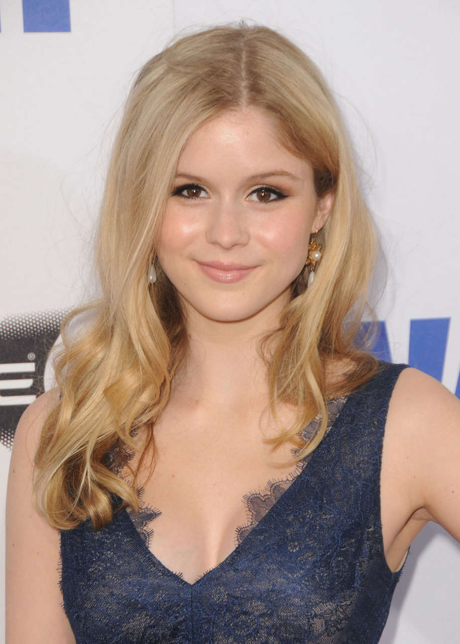 Erin Moriarty Watch Premiere Chinese Theater Los Angeles