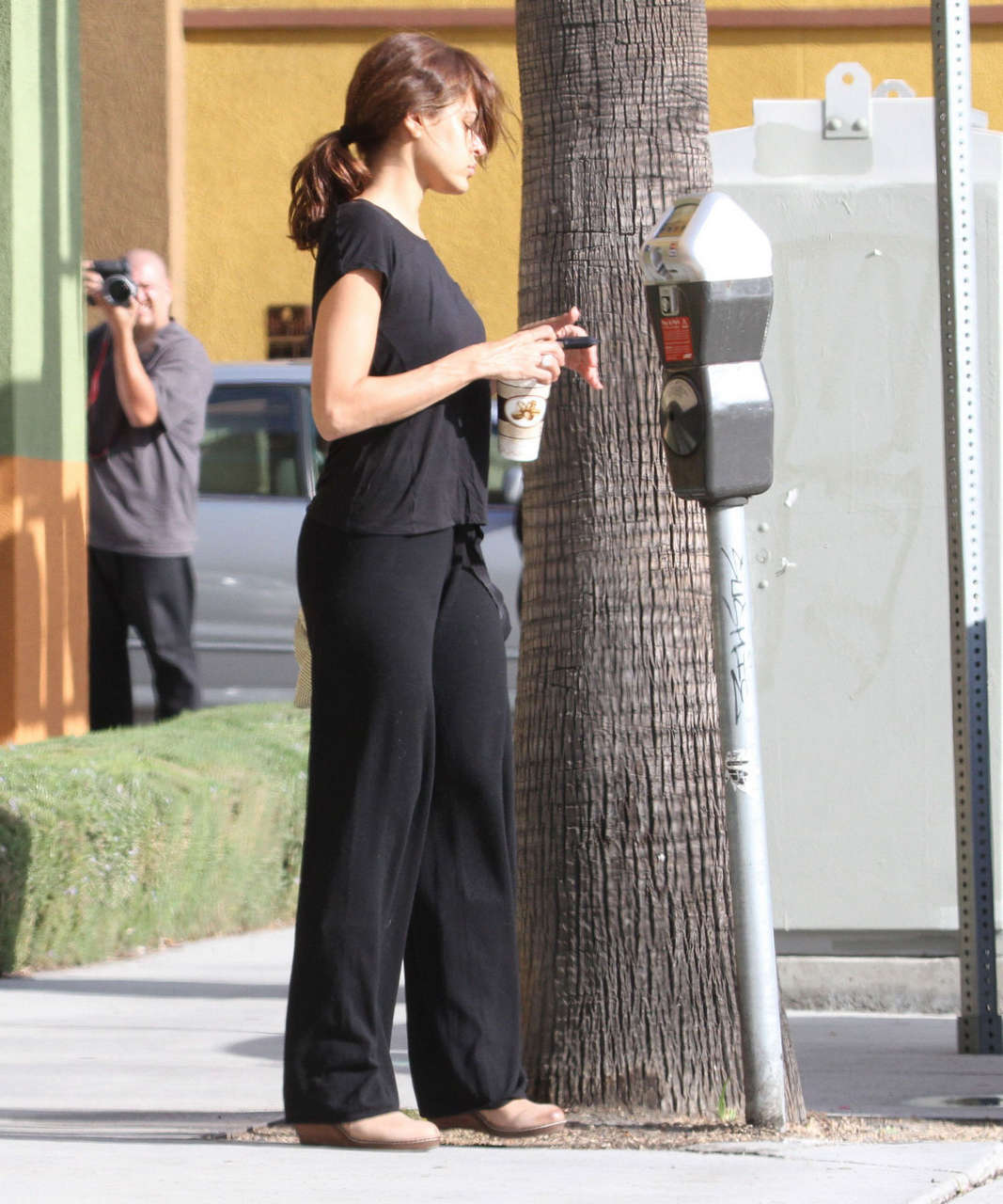 Eva Mendes Heading To Cooking Class Los Angeles