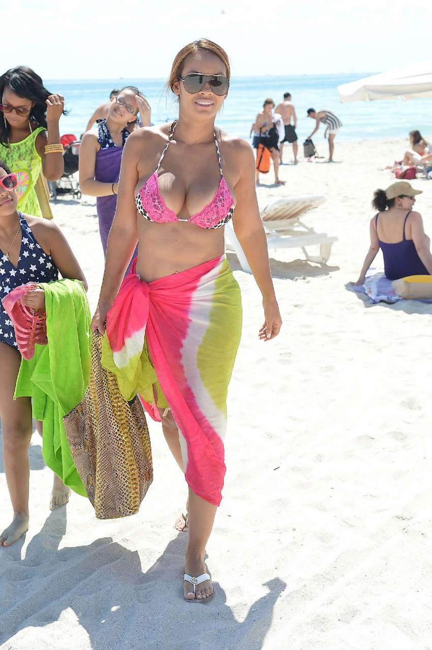 Evelyn Lozada Bikini Beach Miami
