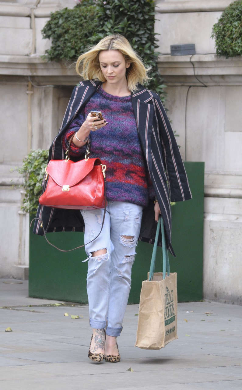 Fearne Cotton Ripped Jeans Out About London