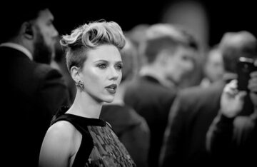 Felicityjonze Scarlett Johansson Attends The
