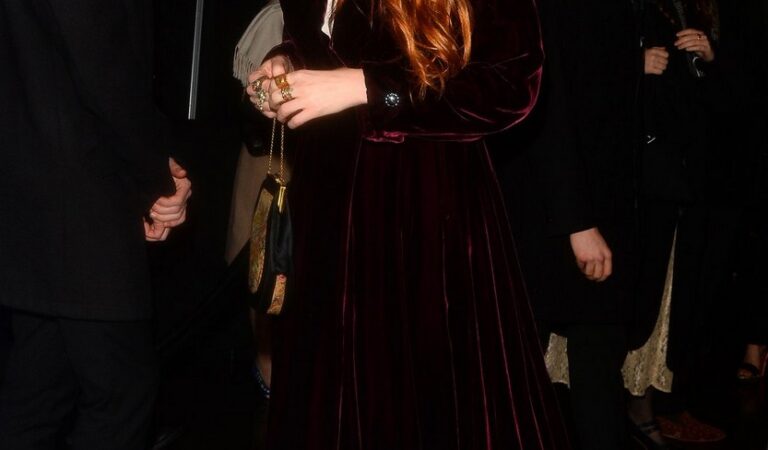 Florence Welch Arrives Kit Kat Club Press Night London (4 photos)