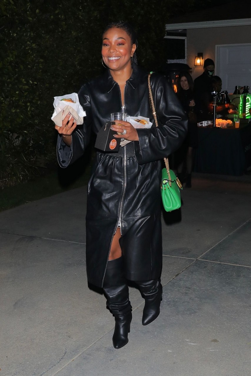 Gabrielle Union Leaves Jennifer Klein S Christmas Party Brentwood