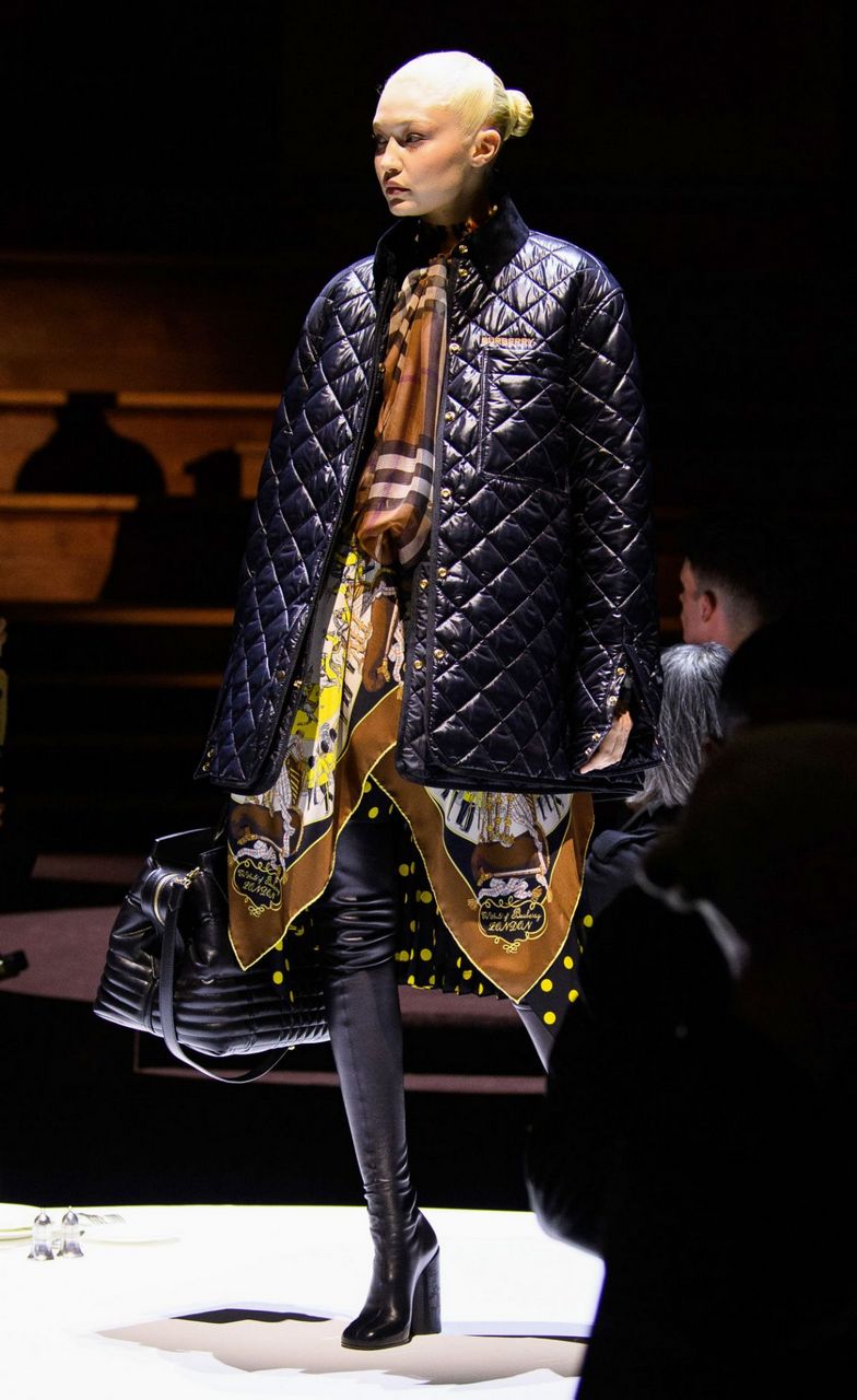 Gigi Hadid Walks Runway Burberry Fashion Show London