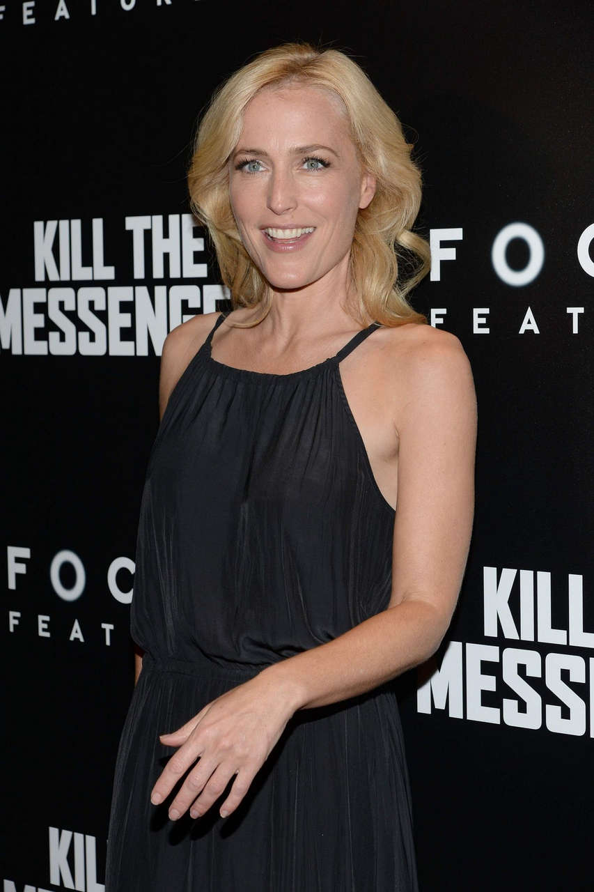 Gillian Anderson Kill Messanger Premiere New York