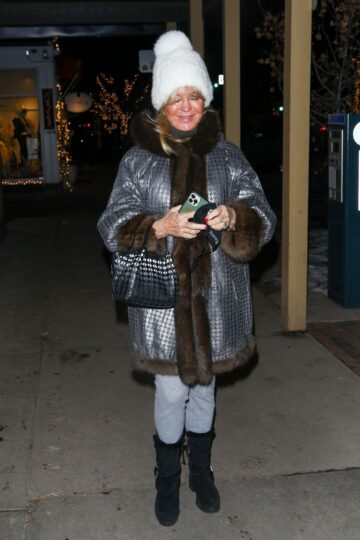 Goldie Hawn Out Shopping Aspen