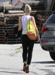 Gwen Stefani Arriving To Studio Hollywood