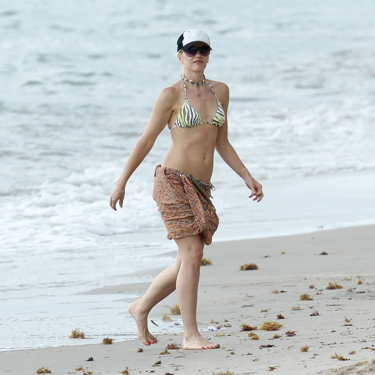 Gwen Stefani Bikinis Beach Miami
