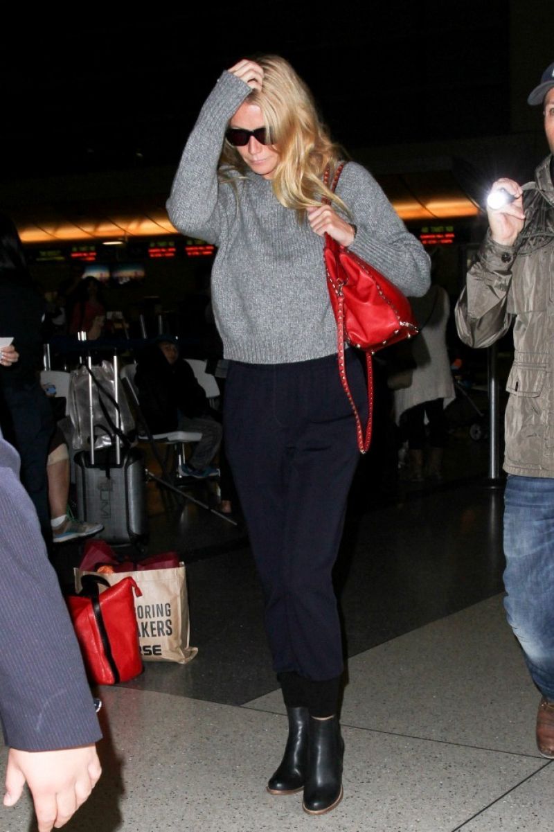 Gwyneth Paltrow Arrives Los Angeles International Airport