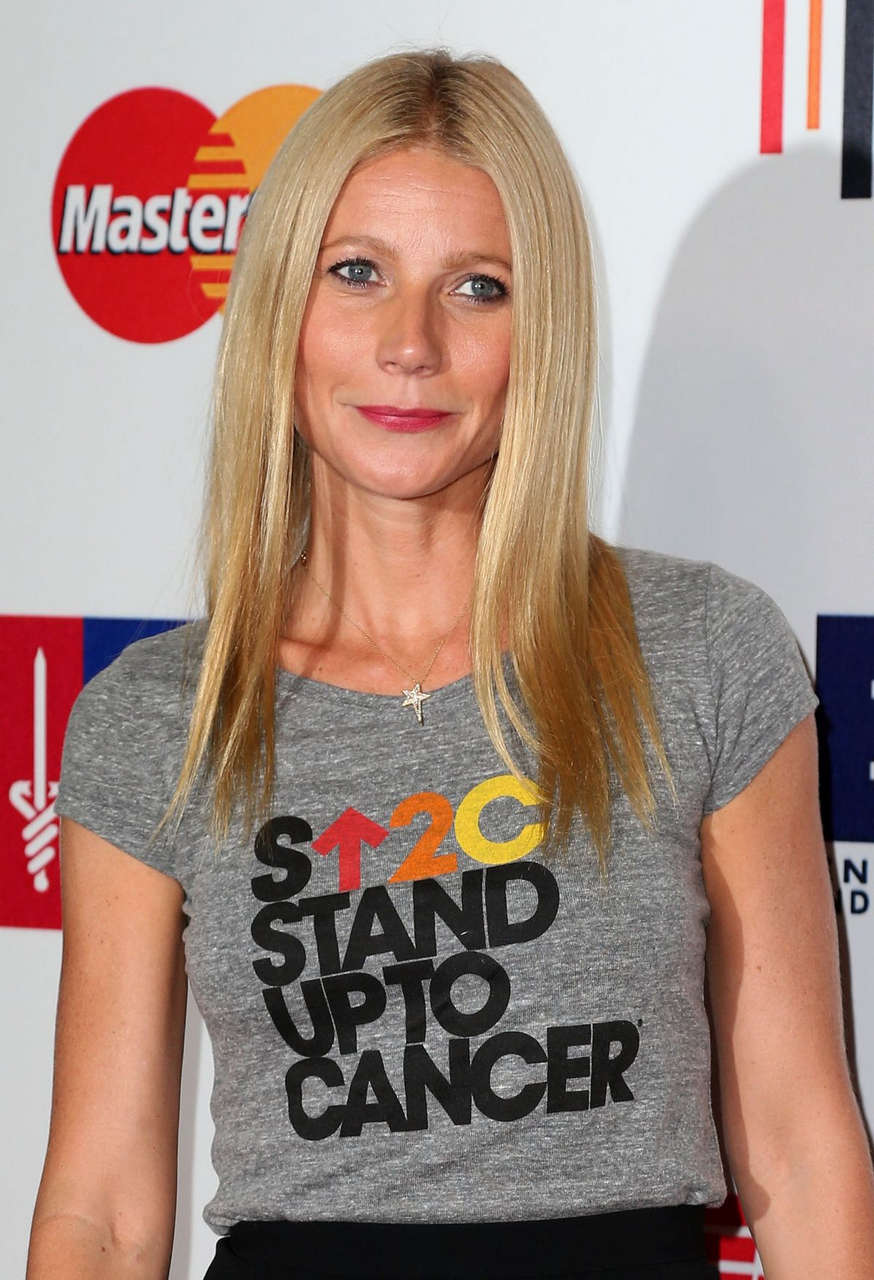 Gwyneth Paltrow Stand Up 2 Cancer Live Benefit Hollywood