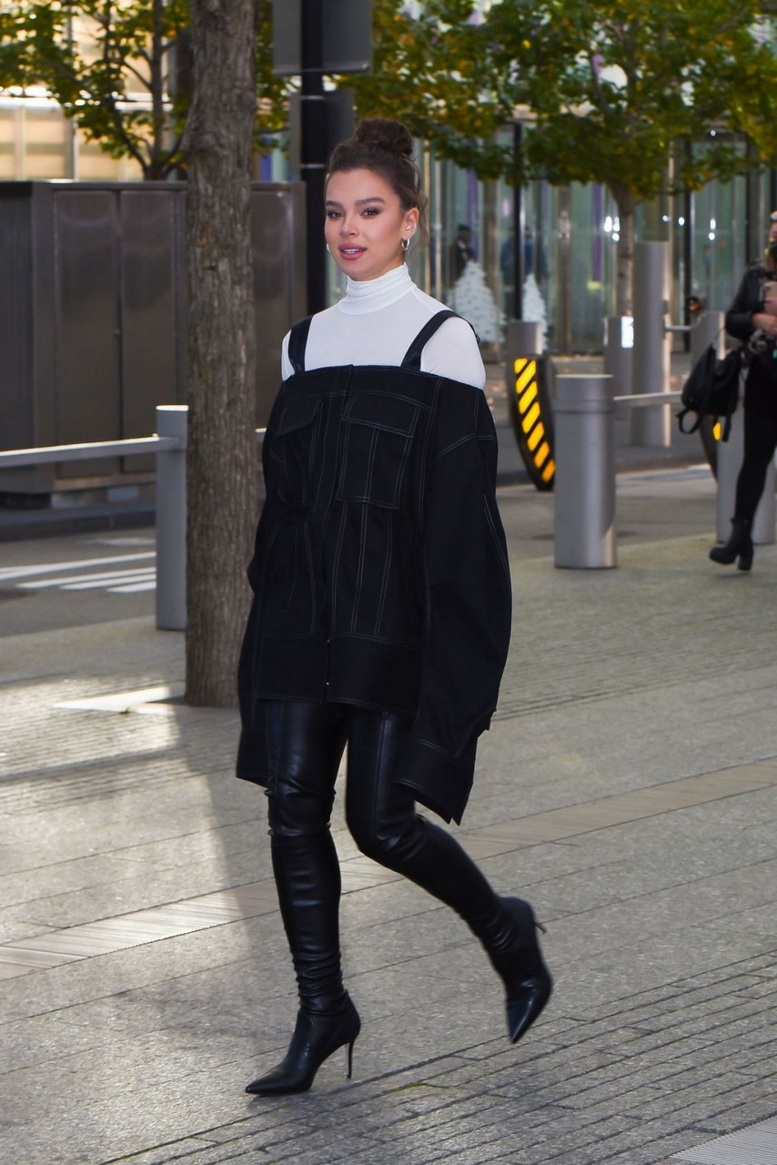 Hailee Steinfeld Out About New York City