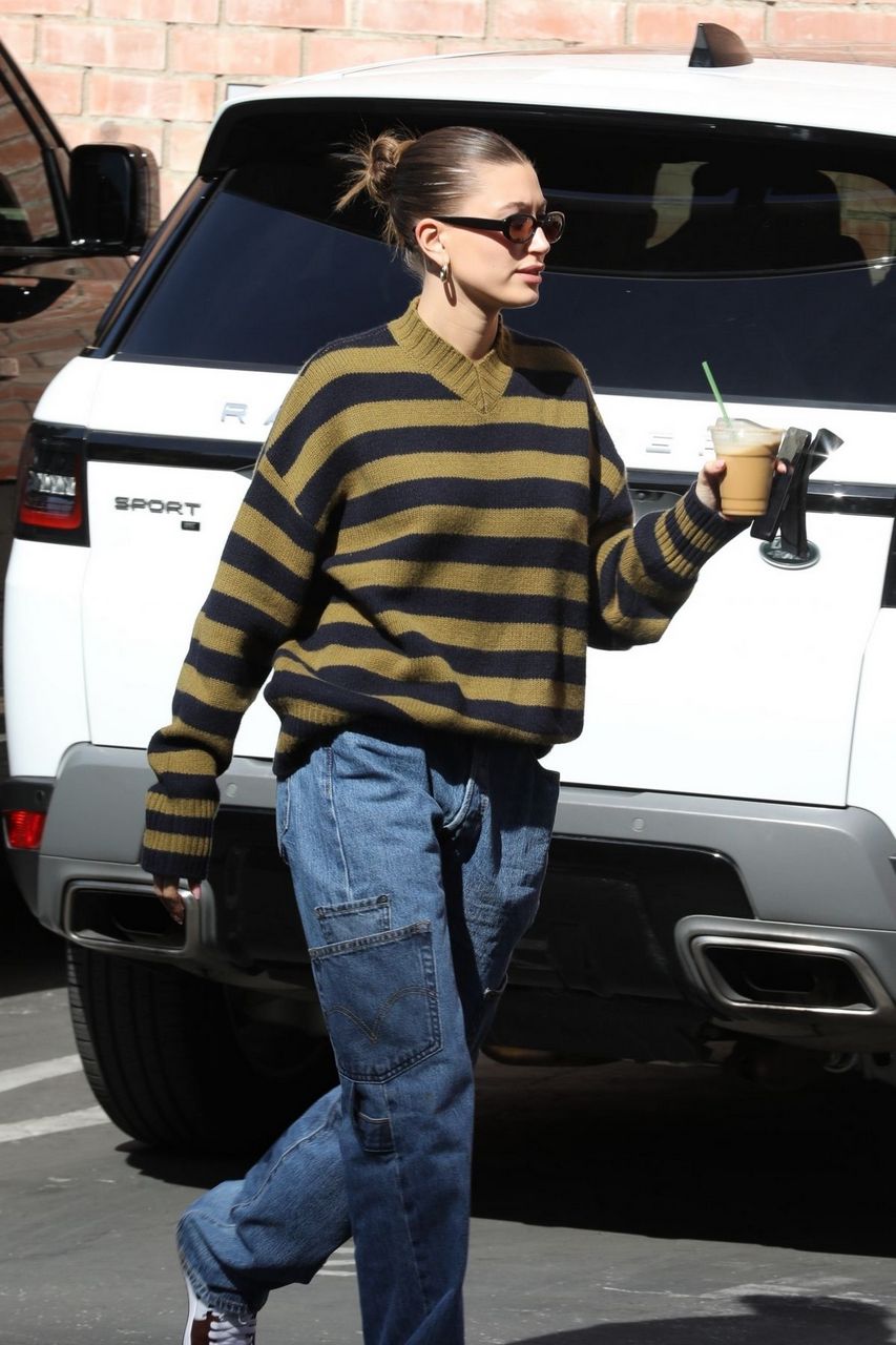 Hailey Biebe Out And About Los Angeles