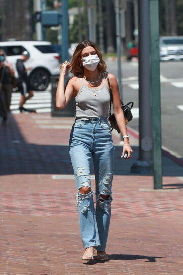 Hailey Bieber Heading To Medical Building Beverly Hills